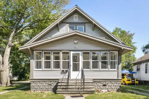 708 Orchard Ave, Muskegon, MI 49442