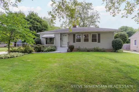 1740 Burke Ave NE, Grand Rapids, MI 49505