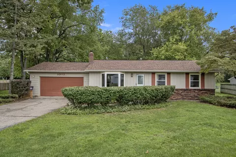 10112 Woodlawn Dr, Portage, MI 49002
