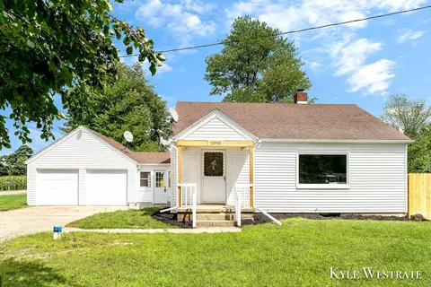11990 Northland Dr NE, Rockford, MI 49341