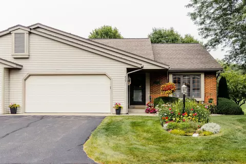 829 Harvest Dr #20, Holland, MI 49423