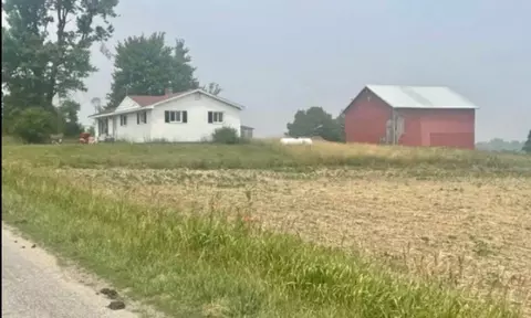 8251 Carpenter Rd, Reading, MI 49274
