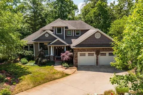12338 Crane Ave, Richland, MI 49083