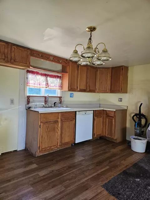 10525 Green Ave, Grant, MI 49327
