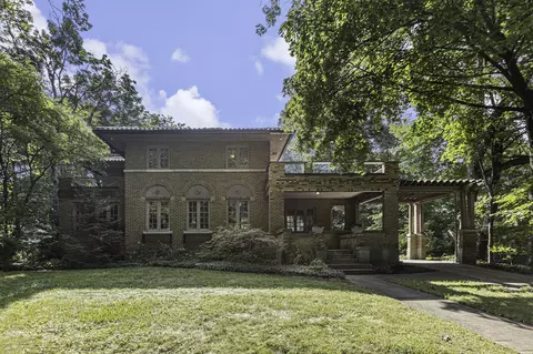 2047 Jefferson Dr SE, Grand Rapids, MI 49507