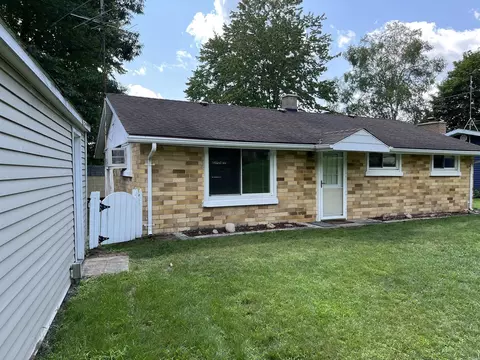 6375 Lakeshore Dr, Lakeview, MI 48850