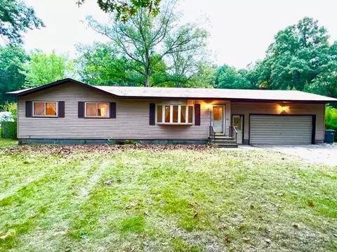 4141 Macarthur Rd, Muskegon, MI 49442