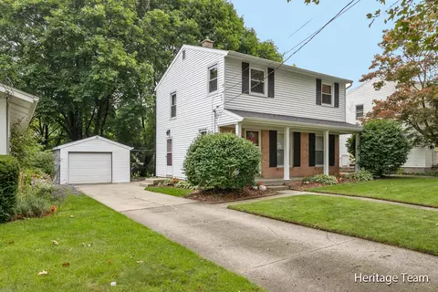 1344 Burke Ave NE, Grand Rapids, MI 49505