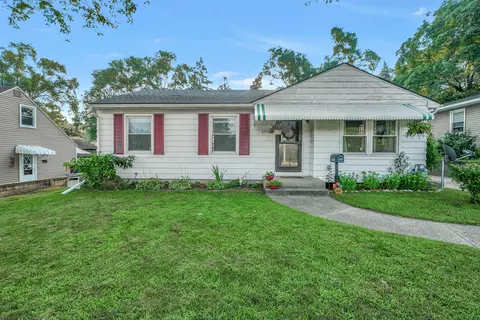 2510 Dehoop Ave SW, Wyoming, MI 49509