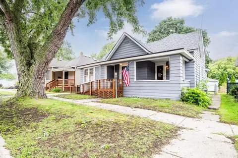 813 Harrison Ave, St. Joseph, MI 49085