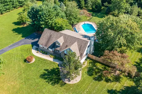 5108 Stone Oak Ln, Richland, MI 49083