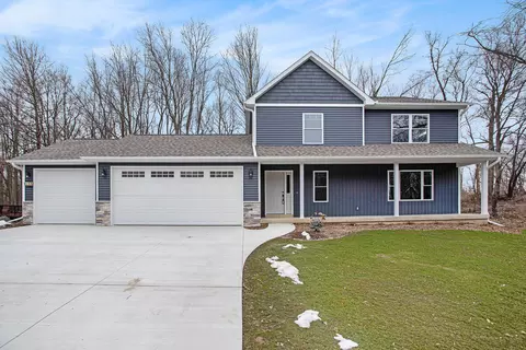 9153 Richland Woods Dr, Richland, MI 49083