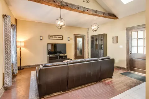 419 Locust St, Marshall, MI 49068 photo 9