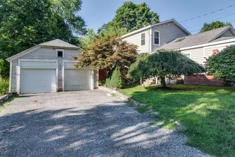 419 Locust St, Marshall, MI 49068 photo 2