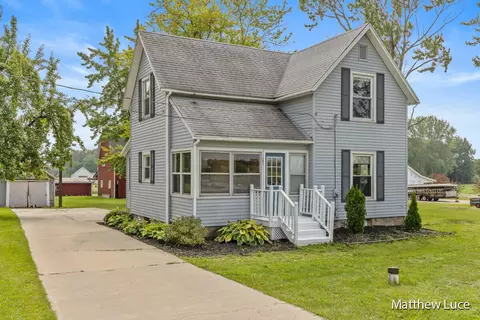 1904 64th St SW, Byron Center, MI 49315
