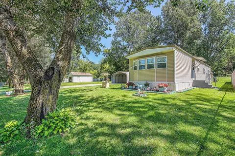 4483 Yuma Dr, Jackson, MI 49201