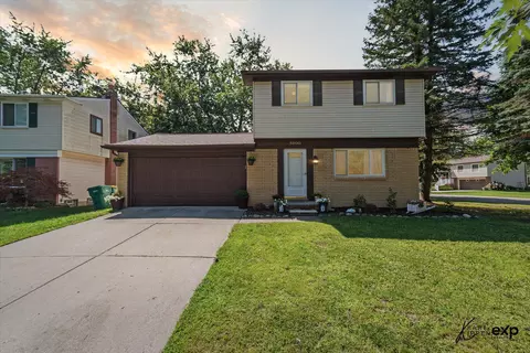 5900 Meadowview St, Ypsilanti, MI 48197