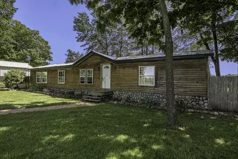12849 Millers Mill Rd, Constantine, MI 49042