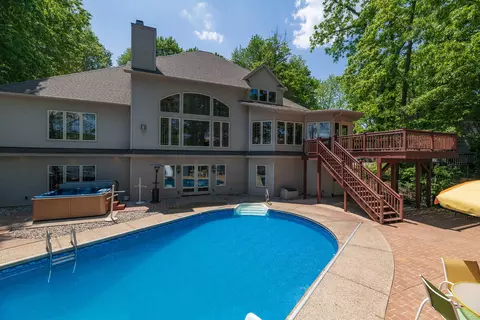 10300 Corey Bluff Rd, Three Rivers, MI 49093