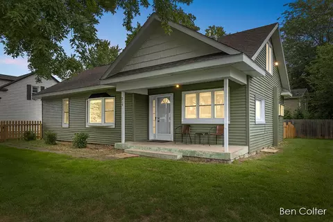 215 Brook St, Lowell, MI 49331