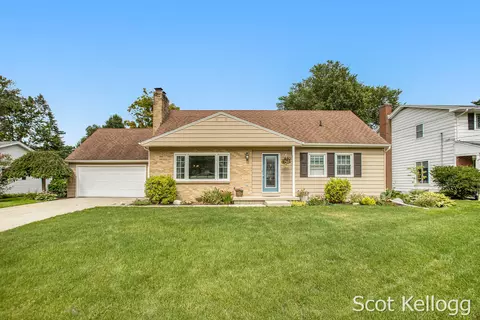3871 Bruce Dr SW, Grandville, MI 49418