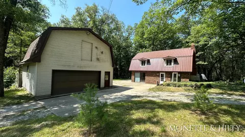 5001 Holton Duck Lake Rd, Twin Lake, MI 49457