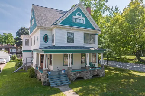 349 W Upton Ave, Reed City, MI 49677