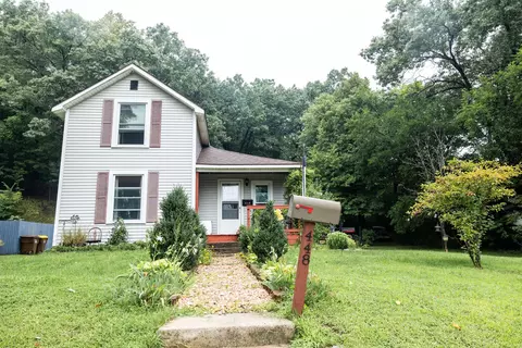 448 Forest St, Ionia, MI 48846