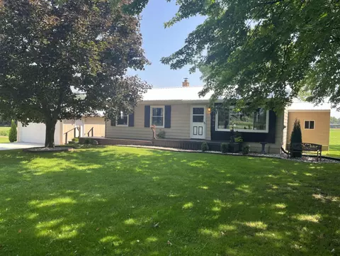 12895 S Keefer Hwy, Sunfield, MI 48890