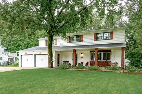 7606 Ravenswood Dr, Portage, MI 49024