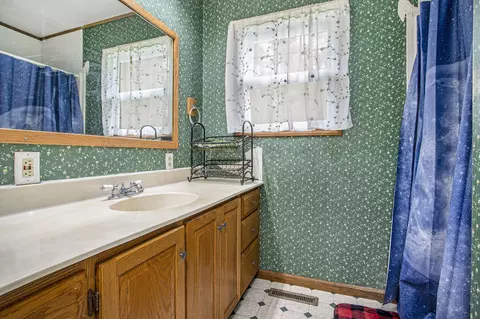 700 Maple St, Three Rivers, MI 49093 photo 18