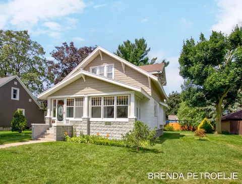 425 E Central Ave, Zeeland, MI 49464