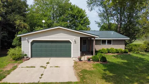 13985 Bagley St, West Olive, MI 49460