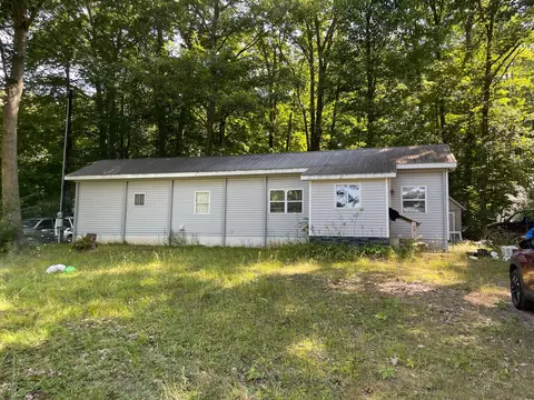 2314 N Benson Rd, Fountain, MI 49410