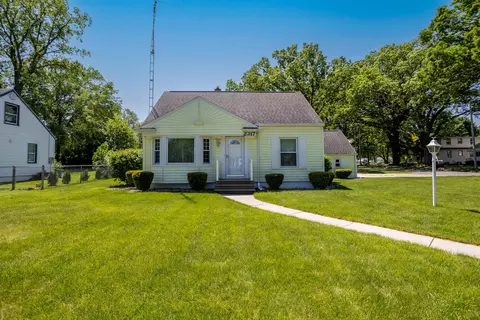 2317 Chesning Ave #40, Jackson, MI 49202