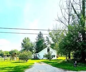 310 Beechwood St, Hartford, MI 49057