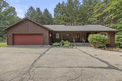 2693 15 Mile Rd NE, Cedar Springs, MI 49319