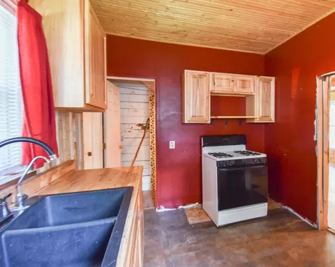 90 E Pierce St, Coldwater, MI 49036 photo 7