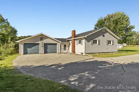 656 20 Mile Rd, Barryton, MI 49305