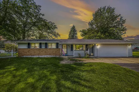 1911 Case Dr, Union City, MI 49094