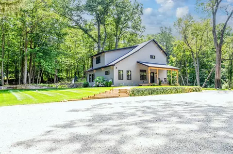 6017 Monroe St, Coloma, MI 49038