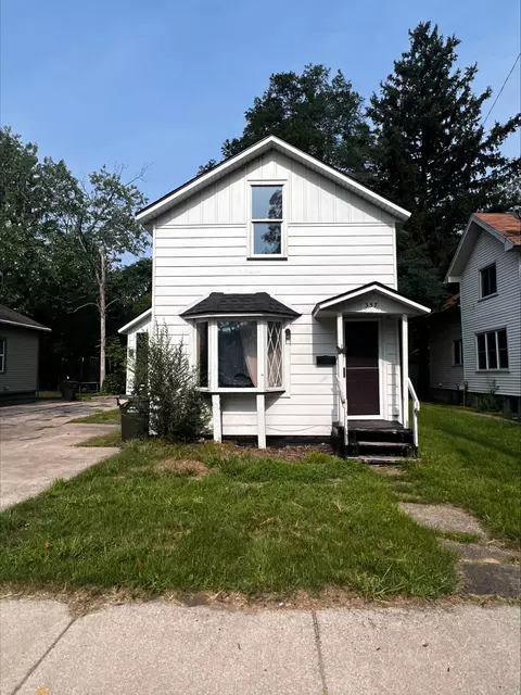357 Erickson St, Muskegon, MI 49442
