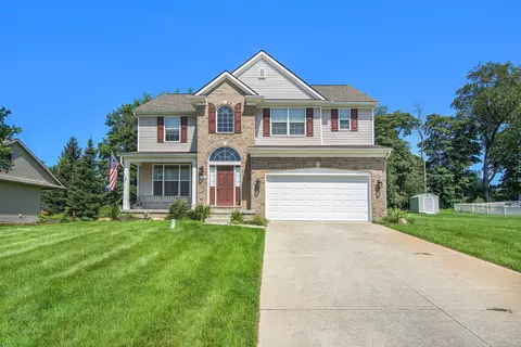 858 Meadows Dr, Jackson, MI 49203