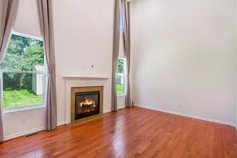 858 Meadows Dr, Jackson, MI 49203 photo 8
