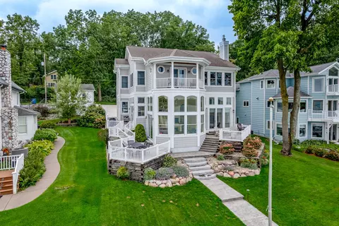 1769 Idlewild Dr, Richland, MI 49083