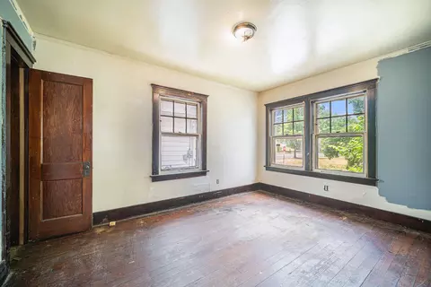 103 Mitchell St, Jackson, MI 49203 photo 4
