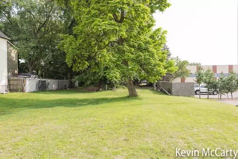 442 Hall St SE, Grand Rapids, MI 49507