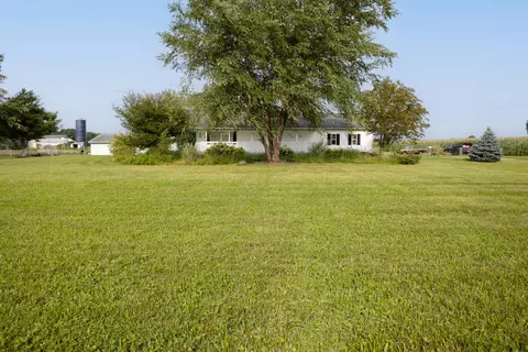 11211 22 Mile Rd, Marshall, MI 49068