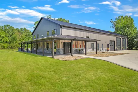 9137 Peterson Rd, Brooklyn, MI 49230