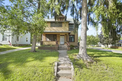302 Randolph St, Jackson, MI 49203 photo 2